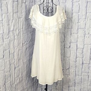 JELLA COUTURE White ON/Off Shoulder Lacey Dress‎ Chest 40" Length 35"